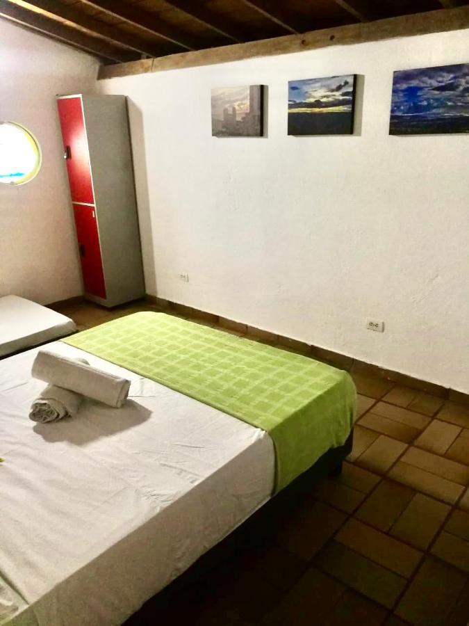 Mi Llave Hostels Cartagena Exterior photo