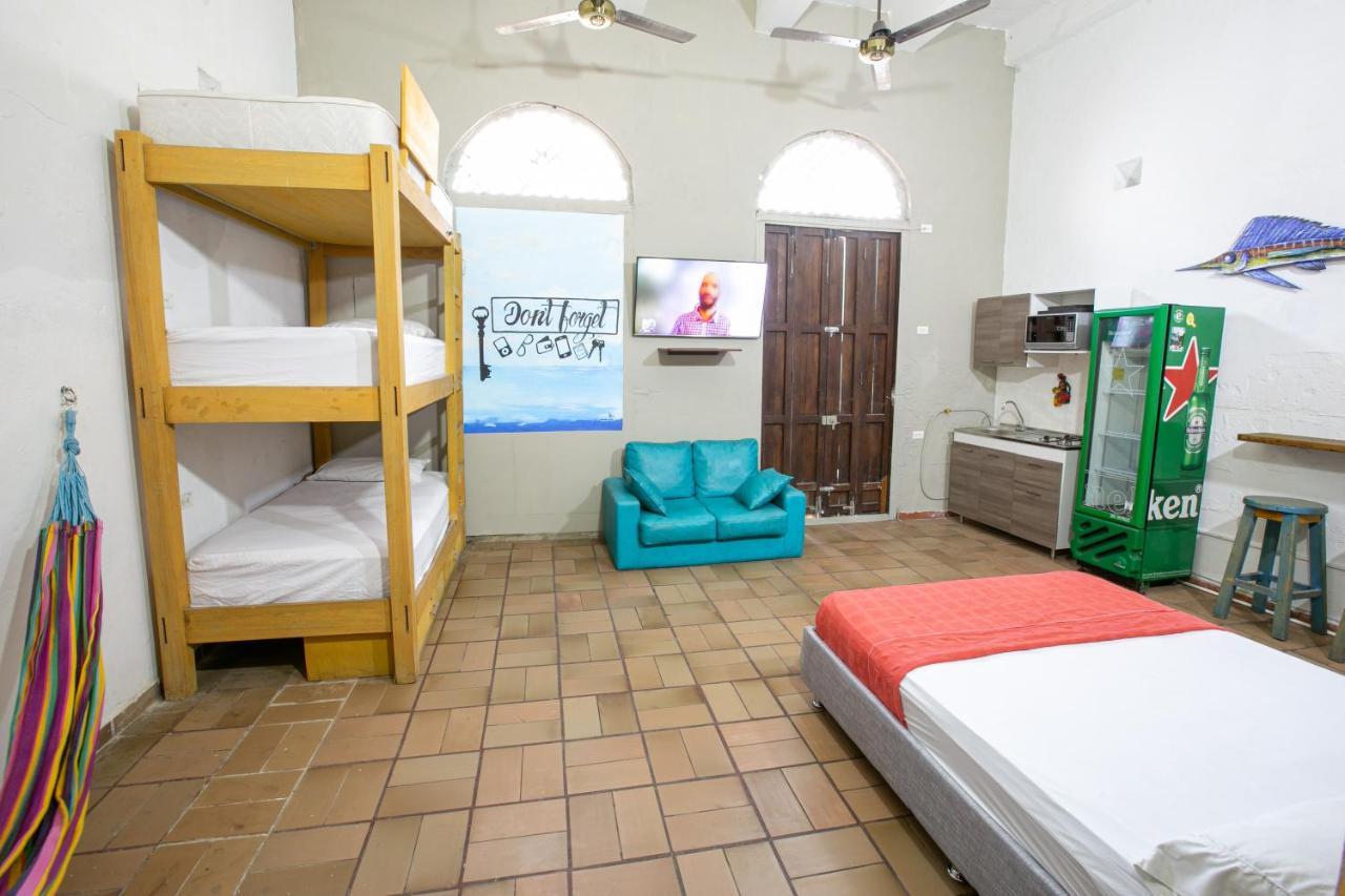Mi Llave Hostels Cartagena Exterior photo