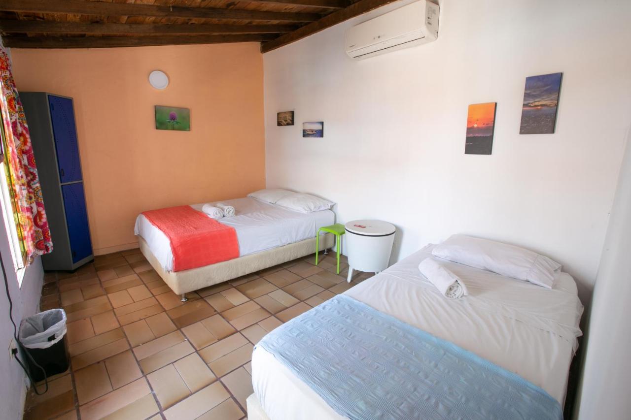 Mi Llave Hostels Cartagena Exterior photo