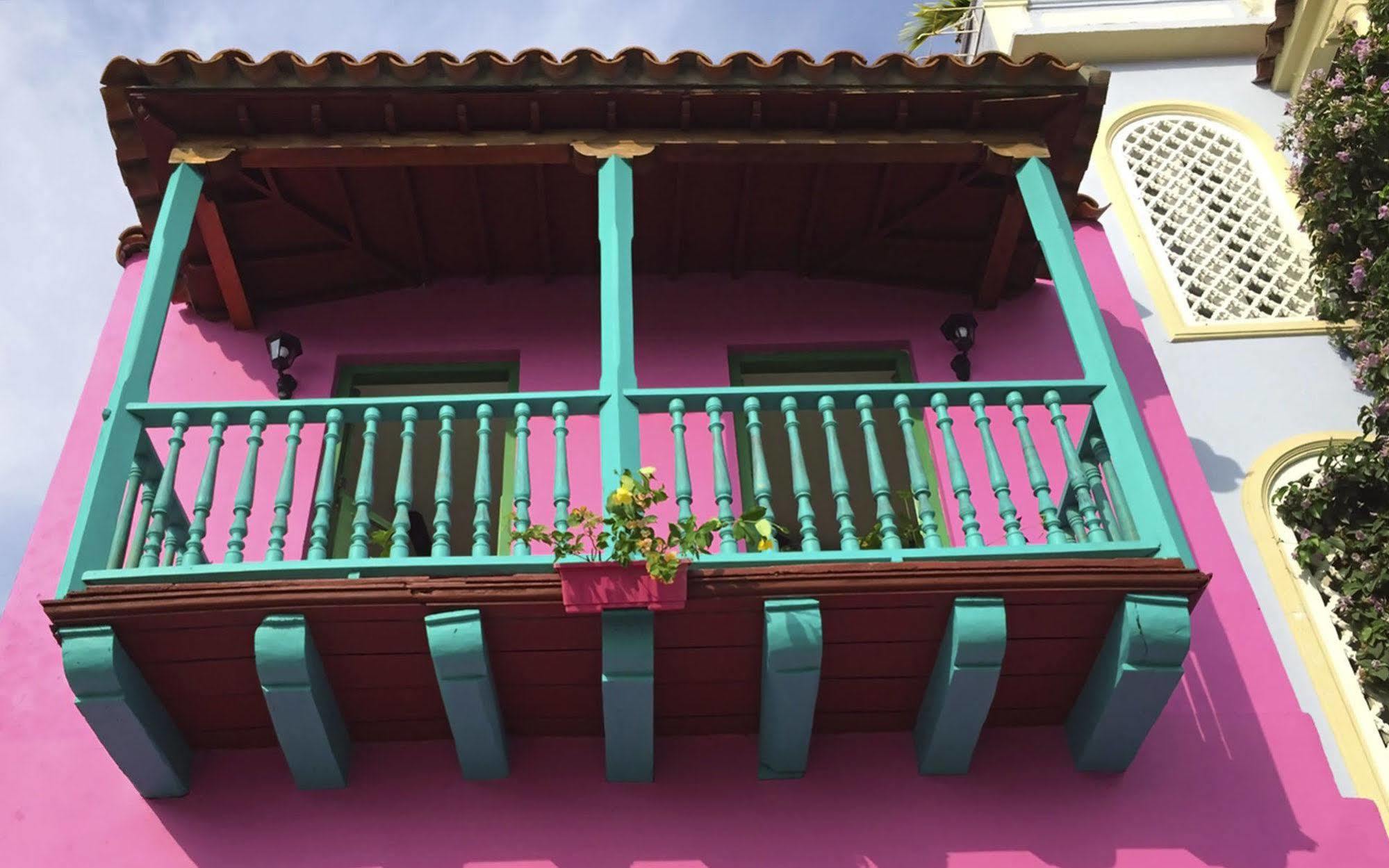 Mi Llave Hostels Cartagena Exterior photo
